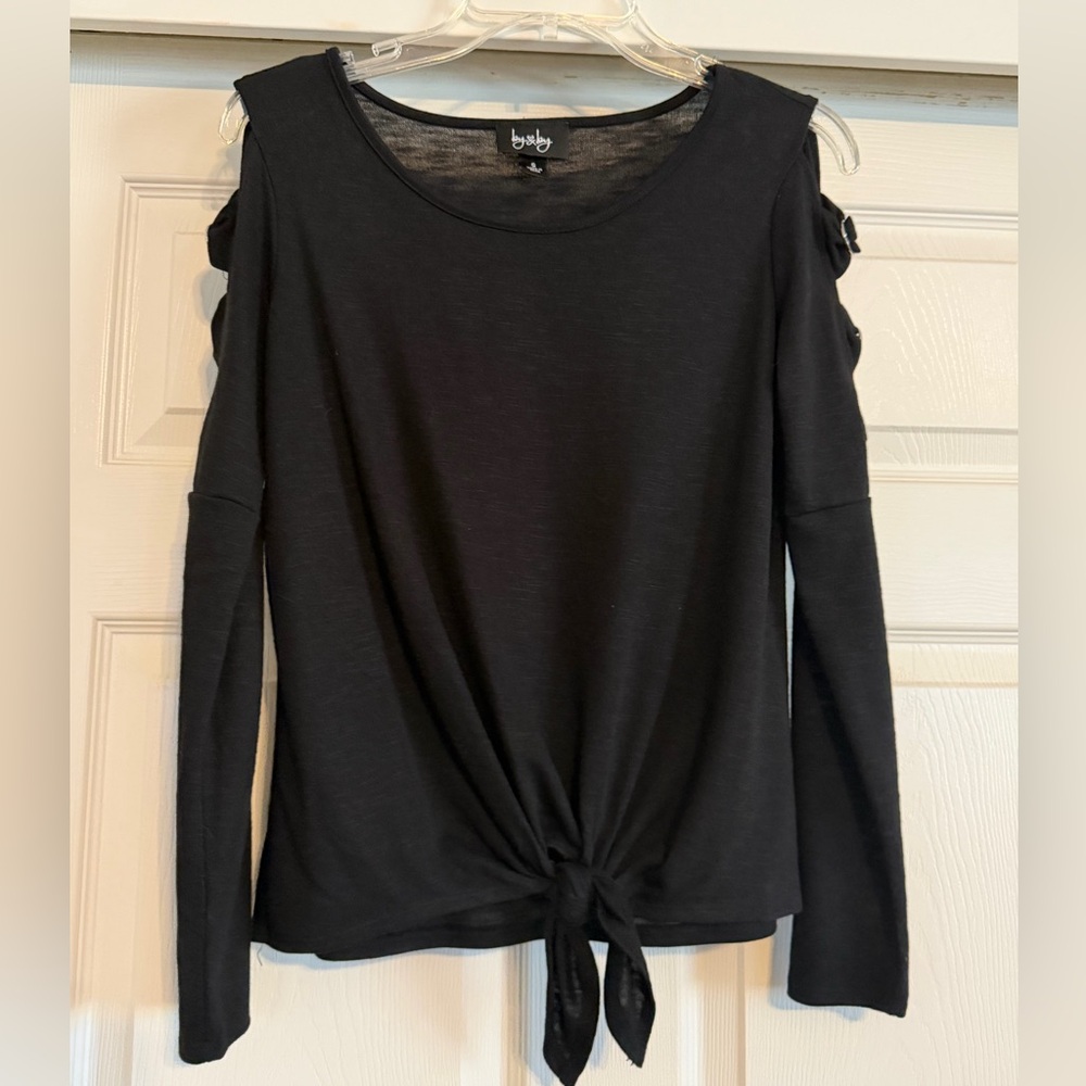 By & By Black Cold Shoulder Tie Front Top Size Small Cutout Ring Sleeve - Picture 3 of 7
